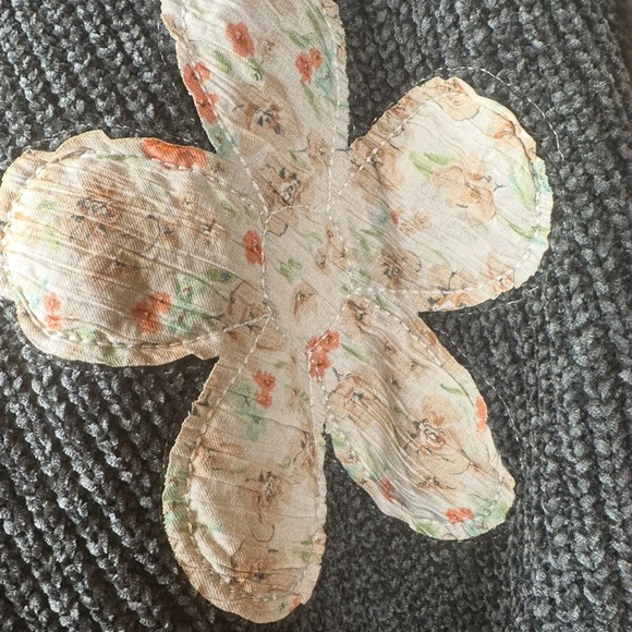 🆕 POL Charcoal and Silver Hooded Puffer sweater/Jacket NWOT - Picture 5 of 12